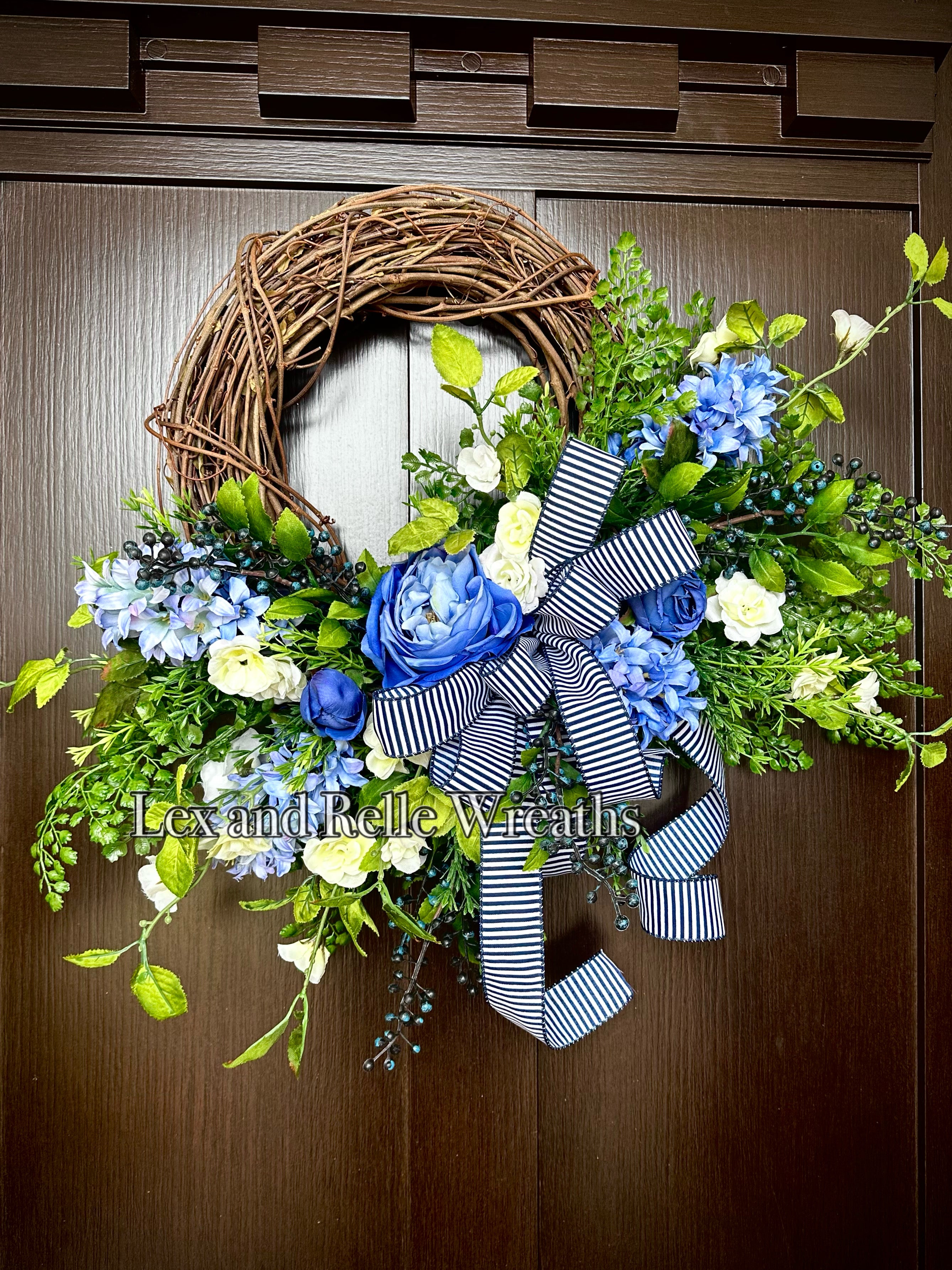 ドライフラワーのオーバルリース　Blue Wreath Raiden” Blue and White Spring Summer Wreath – lexandrellewreaths
